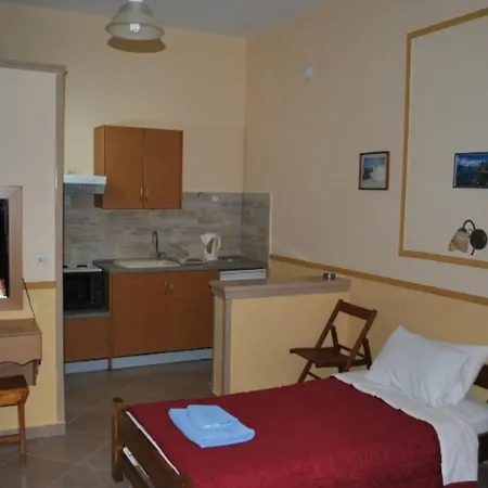 스텔리오스 슈튜디오 * 메갈리 아모스